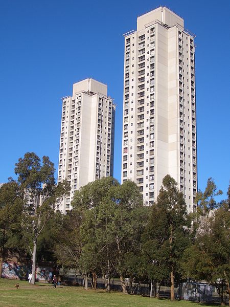 File:Waterloo towers 2.JPG