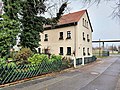 Wohnhaus in offener Bebauung mit Anbau, ehemaliges Gasthaus Feldschlösschen Paunsdorf