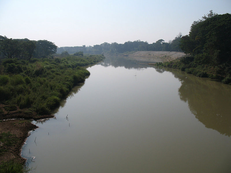 File:Yom River in Phrae Province.jpg