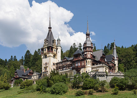 Le château de Peleș, ancienne résidence des rois de Roumanie.