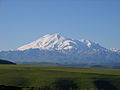 Vista de Elbrus da passagem de Gumbashi