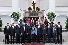 President Tsai Ing-wen with the people who have just returned from Hajj pilgrimage in 2017 09.18 Zong Tong Jie Jian [106Nian (Hui Li 1438Nian )Hui Jiao Zhao Jin Tuan ] ,Yu Fang Tuan He Ying  (36900447040).jpg