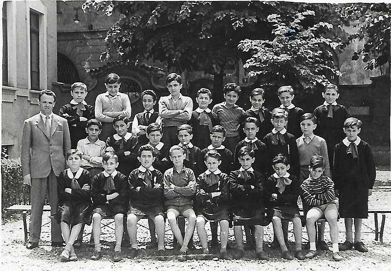 File:1949-Scuola-elementare-Armando-Diaz-Milano.jpg