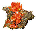 Wulfenita de Red Cloud Mine, Silver District, Trigo Mts, La Paz Co., Arizona, EUA (mida: 63 mm x 48 mm x 25 mm)