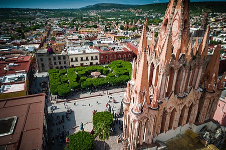 Vista sobre la Parroquia de San Miguel, San Miguel de Allende, Guanajuato