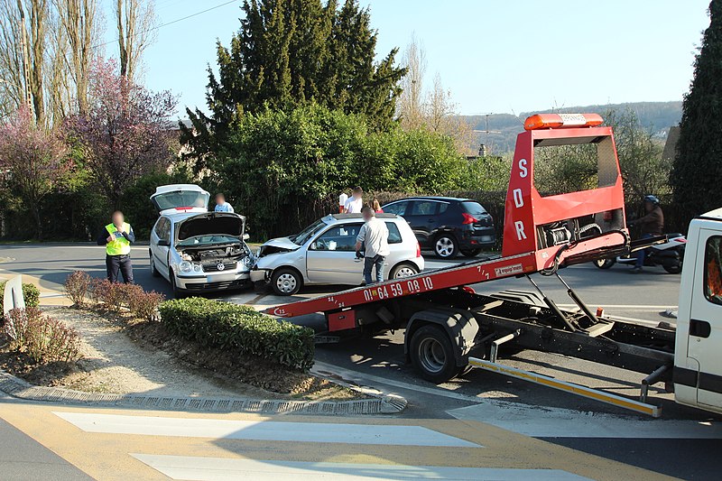 File:Accident à Gif-sur-Yvette le 8 avril 2015 - 3.jpg