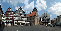 Rathaus und Marktplatz in Alsfeld.