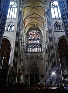 Amiens Cathédrale Notre-Dame Innen Südliches Querschiff.jpg