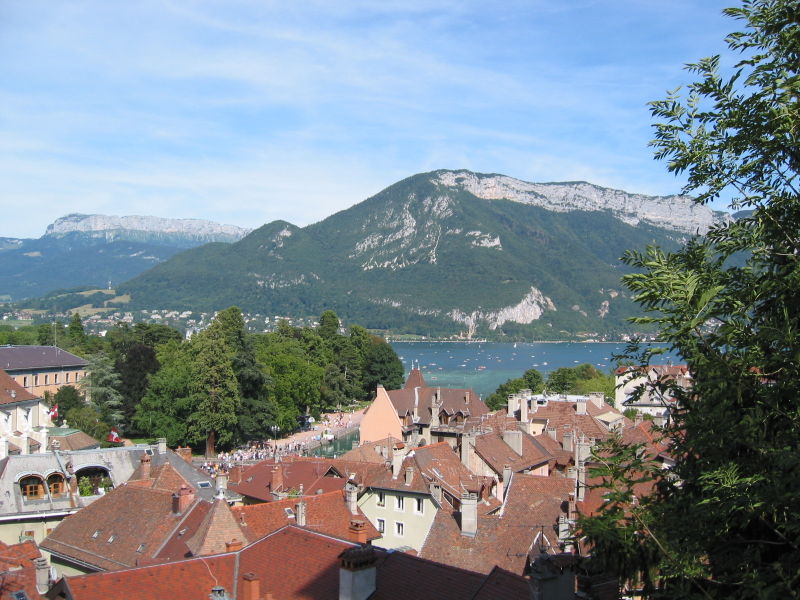 File:Annecy chateau view.jpg