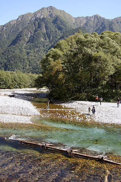 File:Azusa River07bs3200.jpg