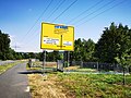 2020-08-09 12:34:47 File:B 292 und Umpfertalradweg bei Königshofen - Hinweisschild auf Industriegebiete und Wohnplätze bei Lauda-Königshofen 02.jpg