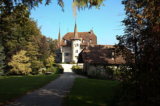 Grand-Vivy Castle