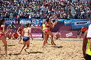 Deutsch: Beachhandball bei den Olympischen Jugendspielen 2018 in Buenos Aires; Tag 7, 13. Oktober 2018; Mädchen, Halbfinale – Niederlande-Kroatien 0:2 English: Beach handball at the 2018 Summer Youth Olympics in Buenos Aires at 13 October 2018 – Girls Semifinal – Netherlands-Croatia 0:2 Español: Handball de playa en los Juegos Olimpicos de la Juventud Buenos Aires 2018 en 13 de octubre de 2018 – Semifinales Femeninas - Países Bajos-Croacia 0:2