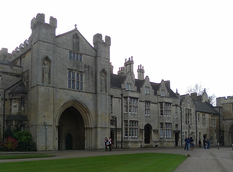 File:Bishop's Gate, Precinct of the Cathedral Church of St Peter and St Andrew, Peterborough (NHLE Code 1126939) (November 2011).jpg