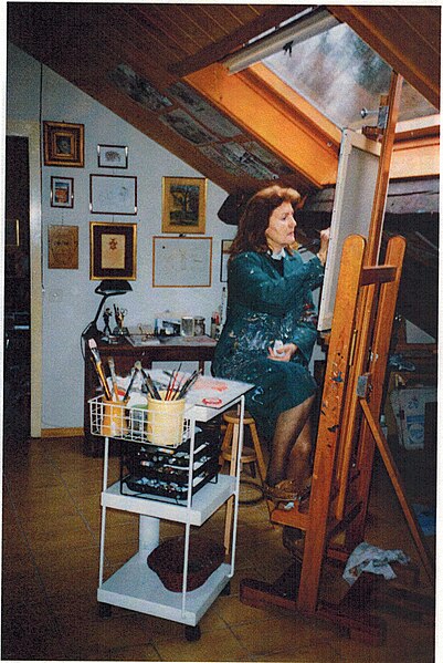 File:Blanca Giovo dans son atelier, 1990 (cropped).jpg