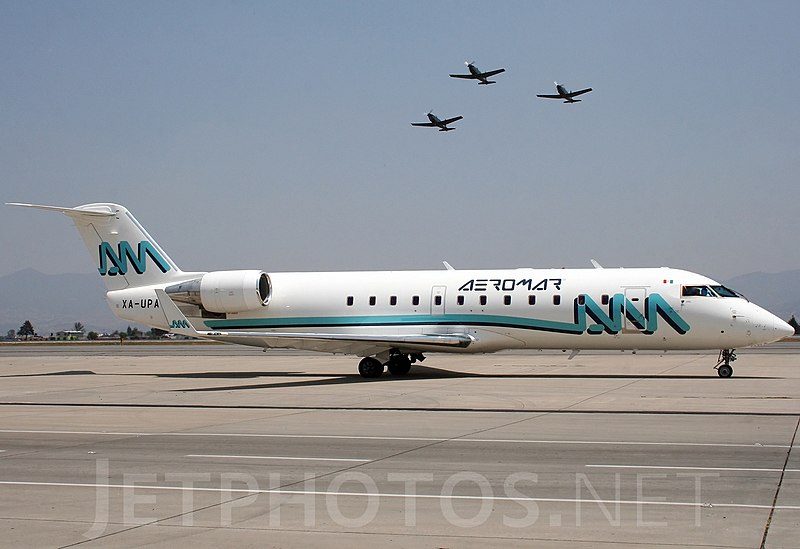 File:Bombardier CRJ-200ER, Aeromar JP7119214.jpg