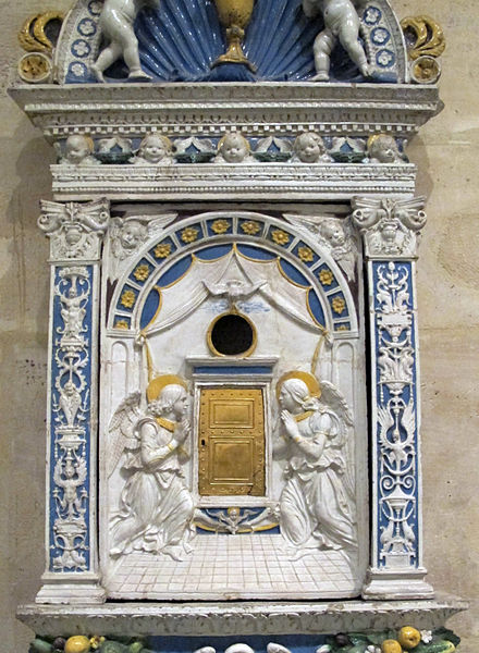 File:Bottega dei della robbia, tabernacolo eucaristica, 1500-1510 ca. 03.JPG