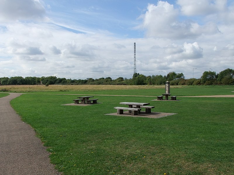 File:Broad Mead Picnic Area Tottenham Marshes Lee Valley - geograph.org.uk - 2607311.jpg