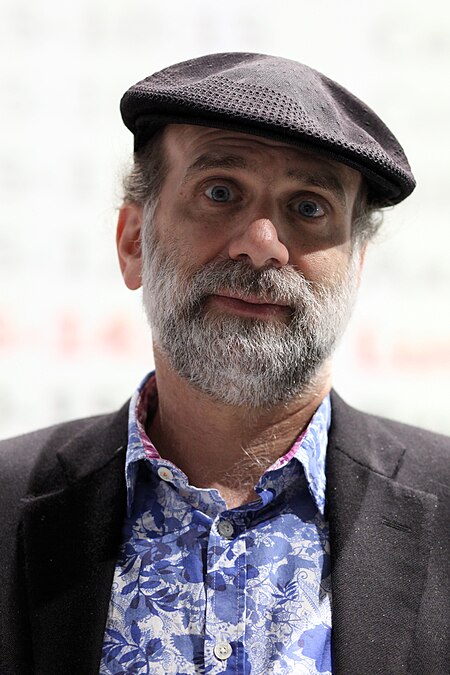 Tập_tin:Bruce_Schneier_at_CoPS2013-IMG_9058.jpg