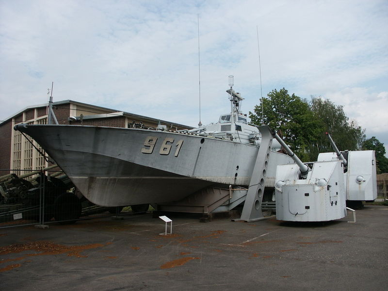 File:Bundeswehrmuseum Dresden 54.jpg