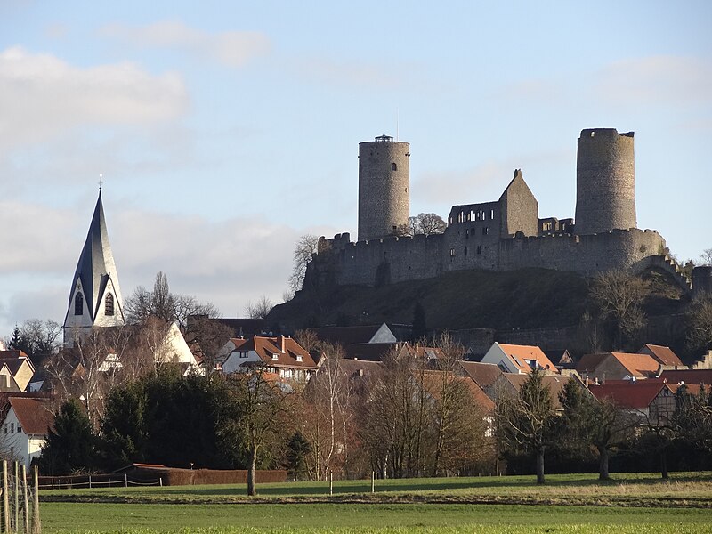 File:Burg Münzenberg 27.JPG