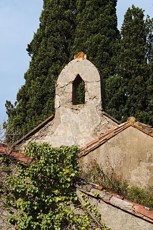 English: Chapel of Gléon (Villesèque-des-Corbières, France). Français : Chapelle de Gléon (Villesèque-des-Corbières, France).