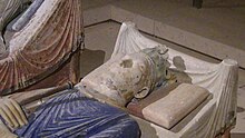 Henrik képmása síremlékén