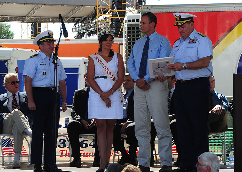 File:Coast Guard City dedication DVIDS1096946.jpg