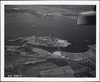 <span class="mw-page-title-main">Coasters Harbor Island</span>