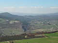 Vue des Hautes-Plaines, hauteur de la commune Mane, sur Revest-des-Brousses (à droite de la photo)