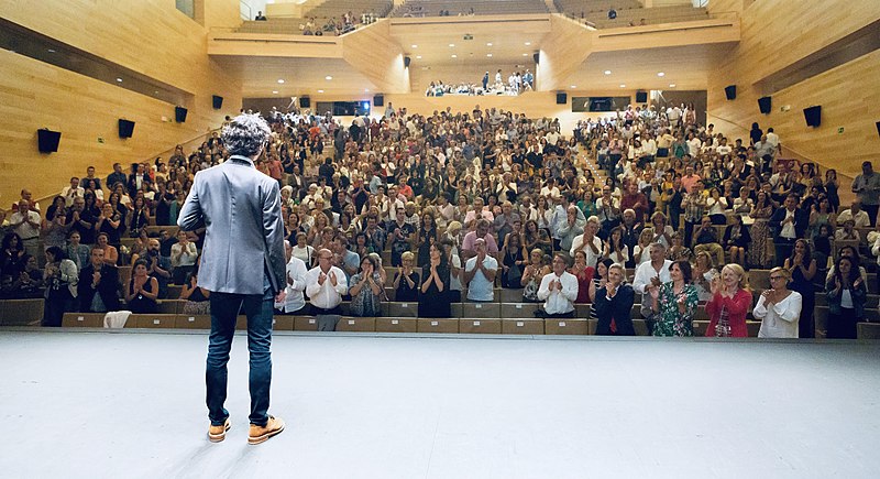 File:Conferencia de Andrés Pascual.jpg