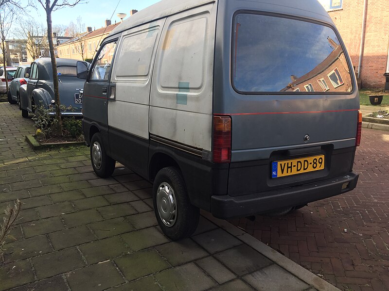 File:Daihatsu Hijet 1000, VH-DD-89 (50816961906).jpg