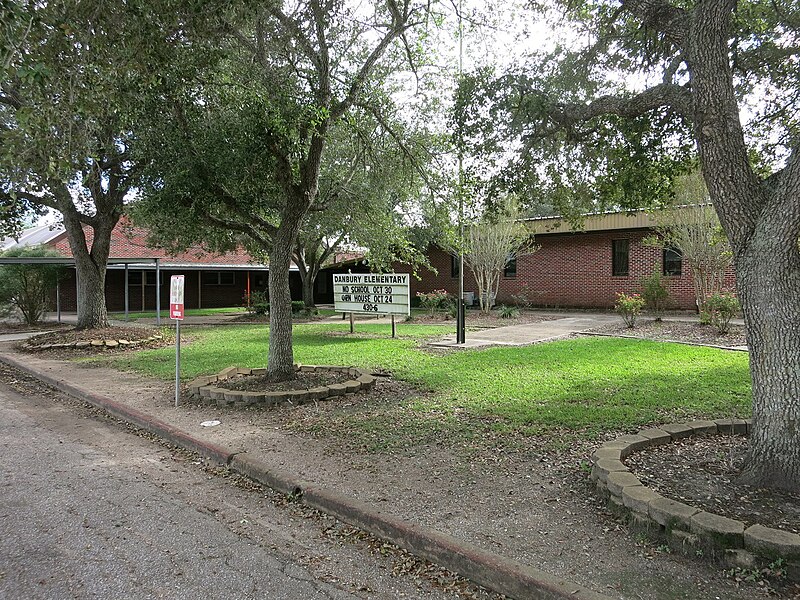 File:Danbury ISD Elem School.jpg