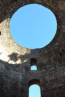 Дворецът на Диоклециан, Сплит (11907986203) .jpg