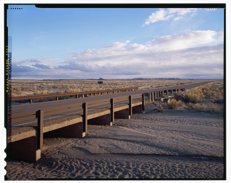 File:East fork Dry Wash Bridge. Looking WNW. - Petrified Forest National Park Roads and Bridges, Holbrook, Navajo County, AZ HAER AZ-58-33 (CT).tif