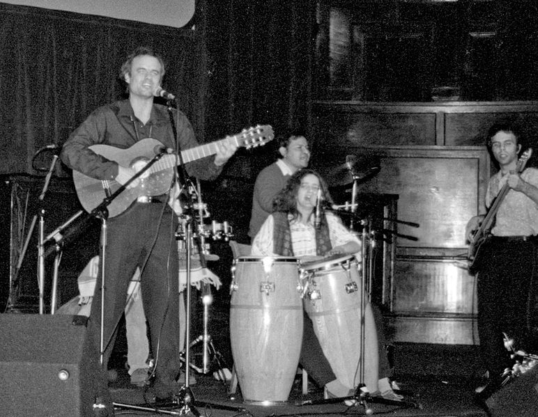 File:Eduardo Cutumay and Holly Near Chicago 1989 29.jpg