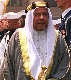 Essa bin Salman Al-Khalifa 1998 (cropped).jpg
