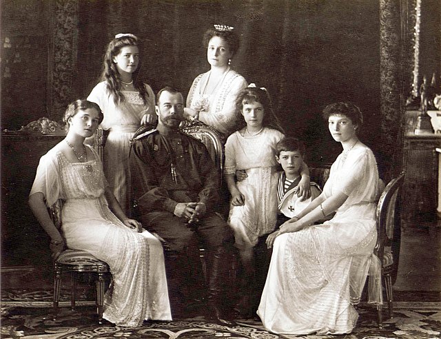 II. Miklós és családja