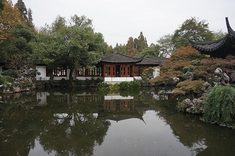 File:Fenyang Villa 08 2014-11.JPG