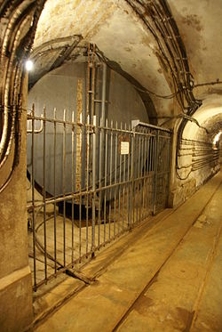 Cistern, with 60cm rails in the floor Fermont usine citerne.JPG