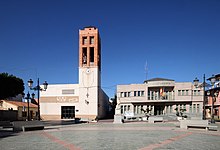 Formentera del Segura 3 - Ayuntamiento e Iglesia.jpg