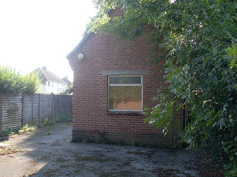 File:Former Telephone Exchange, Brent Knoll - geograph.org.uk - 3814976.jpg