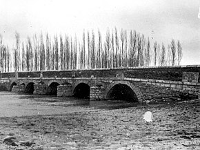 Fundación Joaquín Díaz - Puente sobre el río Sequillo - San Pedro de Latarce (Valladolid).jpg