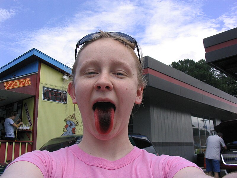 File:Girl with tongue colored by sno-ball, New Orleans 2005.jpg