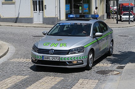 GNR patrol car (Volkswagen Passat)