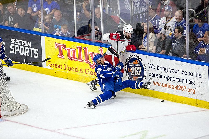 File:Griffins at Crunch for Game 4 (39873663534).jpg