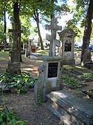 Cmentarz garnizonowy, groby białych emigrantów