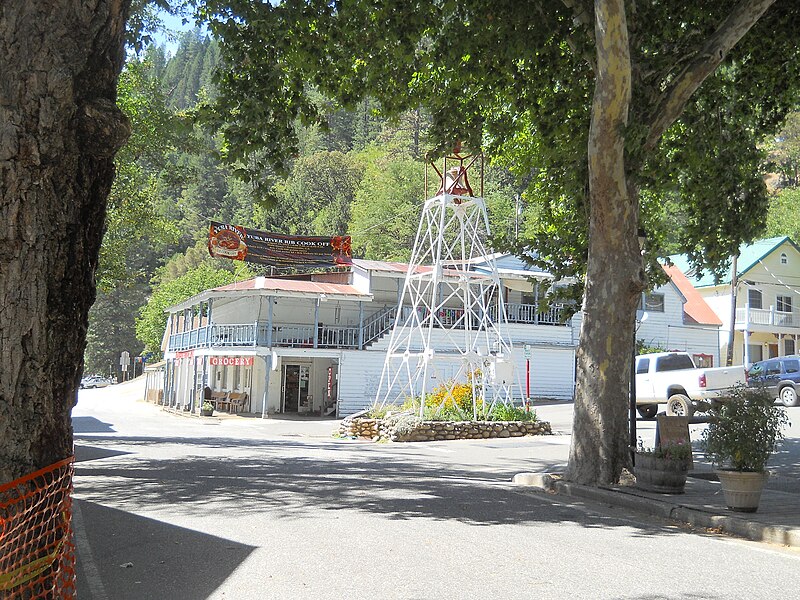 File:Grocery store, bell tower, Downieville.jpg