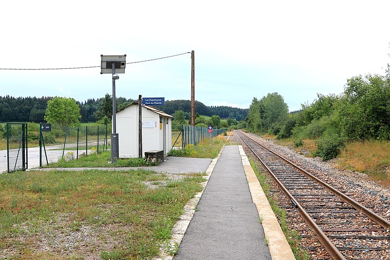 File:Halte de La Chaumusse - Fort-du-Plasne par Cramos.JPG