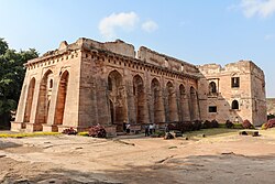 Hindola Mahal 01.jpg